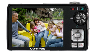 Illustration for article titled Olympus FE Series Cameras Have Smile Recognition, Other Fun Features up to 12 Megapixels